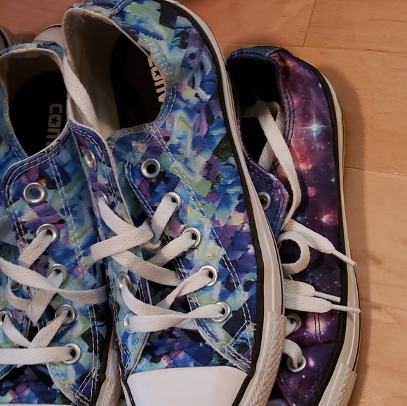 🌼🌺🌸basically new. Chucks❤️❤️ both EACH■■■■■ for sale SEPARATE 🛍🛍 - Picture 9 of 12